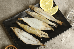 Креветка Королевская ваннамей с/г в панцире с разрезом на спинке без вены (