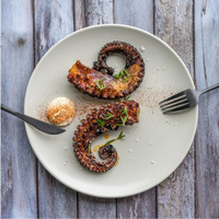 Осьминог очищенный свежемороженый, 2-3 кг, весовой