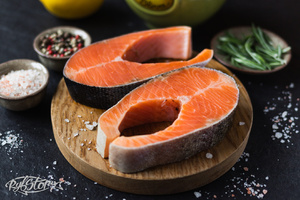 Форель радужная потрошеная с головой мороженная (тушка), 3-4  кг